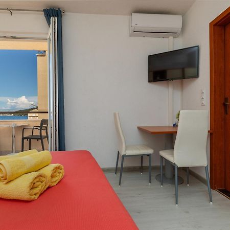 Apartments By The Sea Drasnice, Makarska - 6697 Dış mekan fotoğraf