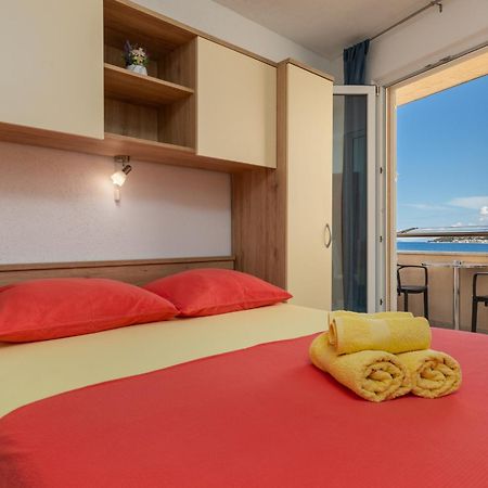 Apartments By The Sea Drasnice, Makarska - 6697 Dış mekan fotoğraf