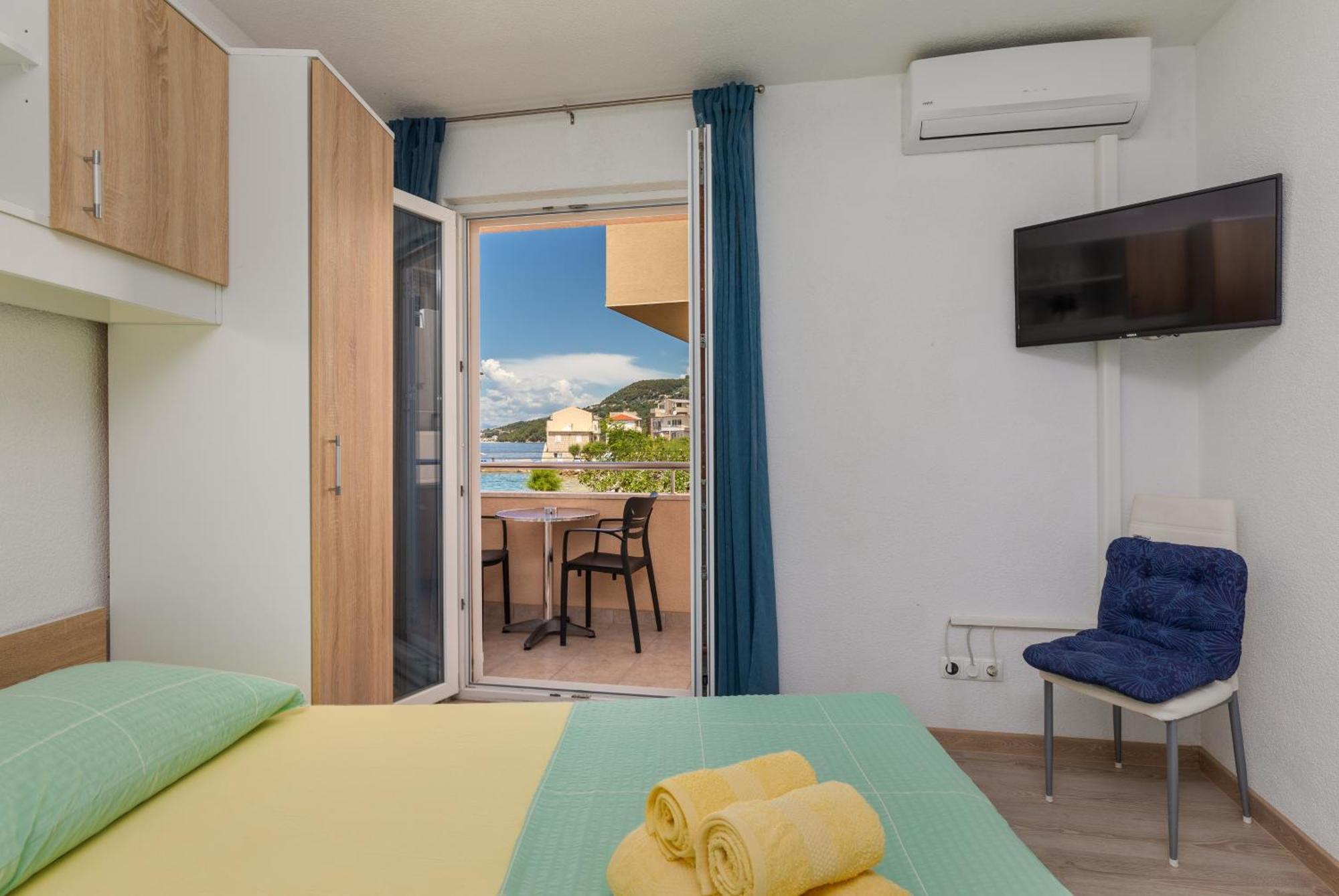 Apartments By The Sea Drasnice, Makarska - 6697 Oda fotoğraf